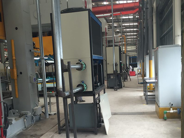 油冷機(jī)需要定期清理嗎